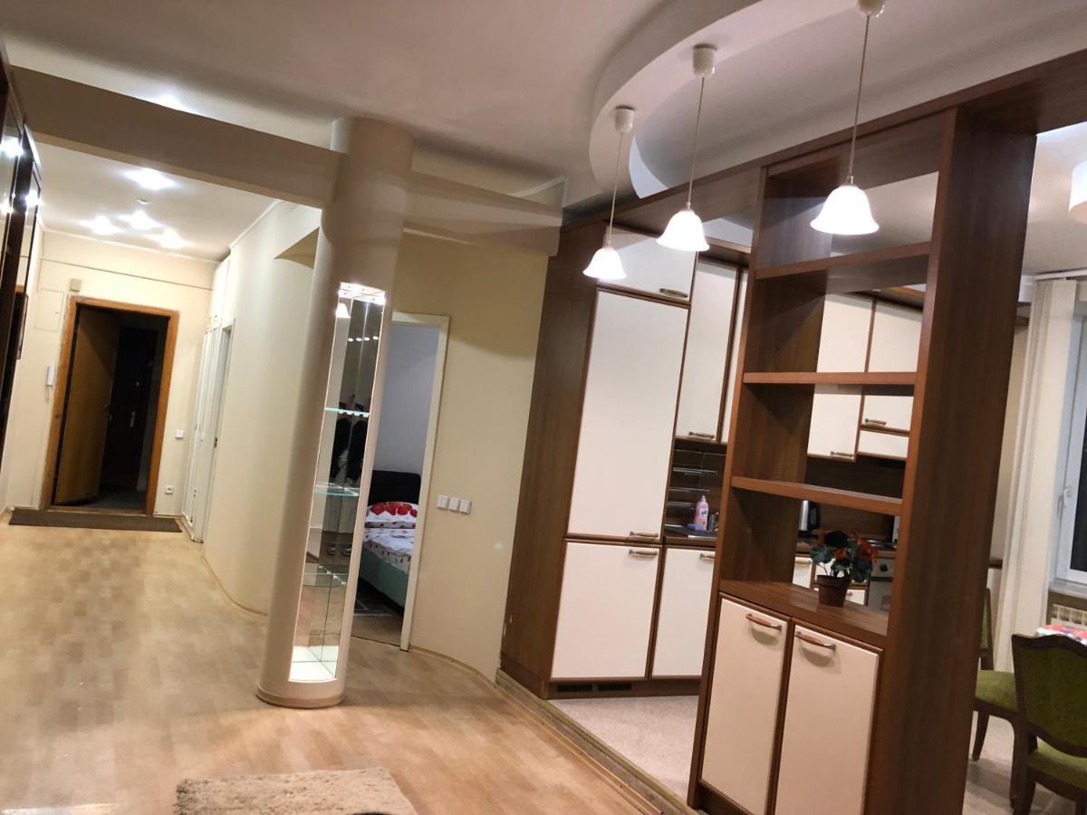 Lux In The Center With Jacuzzi Most City Area Dnipro Exterior photo